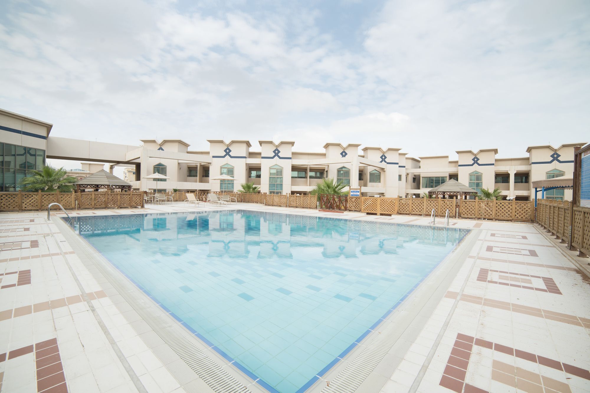 Al Rashid Aparthotel